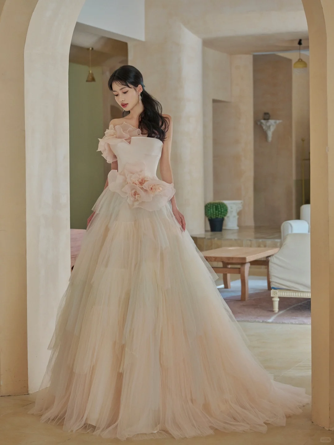 Robe de mariée longue en satin et tulle, élégante et bustier, C3964