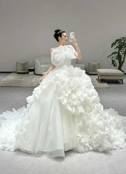 Vintage Ball Gown Strapless Tulle Pleated Long Wedding Dresses C3965