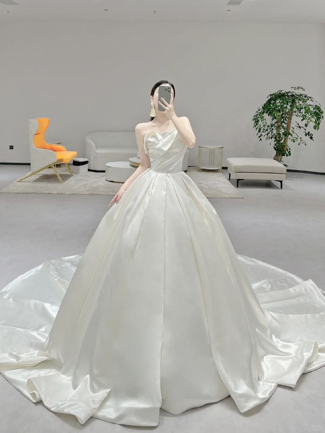 Robe de mariée longue plissée en satin, élégante, sans bretelles, robe de bal, C3977