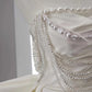 Robe de mariée longue élégante en satin plissé, sans bretelles, avec perles et coupe trapèze, C3983