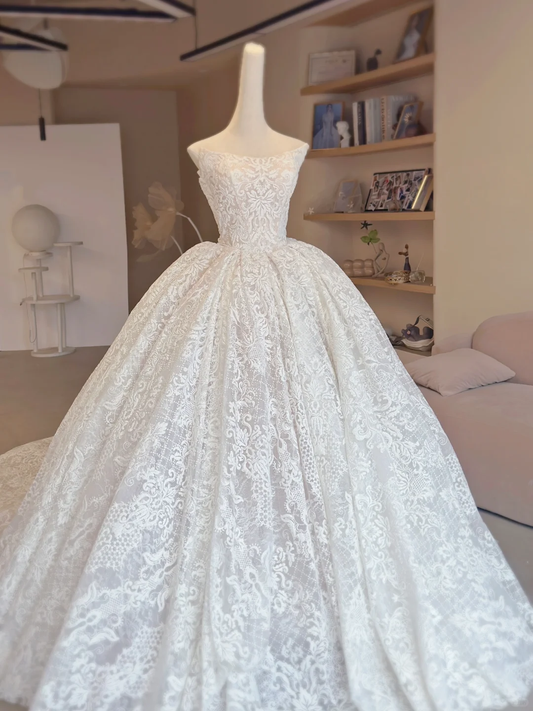 Robe de mariée longue en tulle blanc et dentelle, style vintage, sans bretelles, C3985