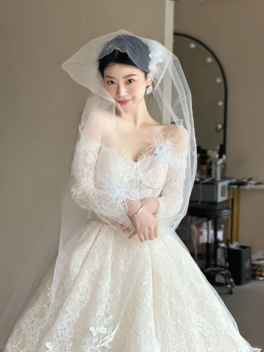 Robe de bal vintage à épaules dénudées, en tulle blanc, manches longues et voile, robe de mariée longue C3986