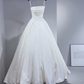 Robe de mariée longue élégante en taffetas à bretelles spaghetti C3987