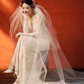 Robe de mariée sirène bustier en satin et dentelle avec manches longues C3998