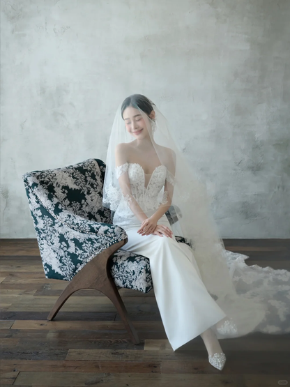 Robe de mariée longue en satin et dentelle, épaules dénudées, élégante, style sirène, avec voile, C4001