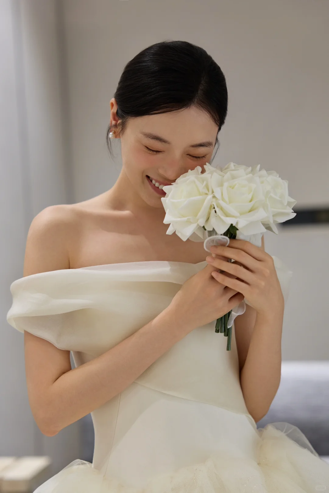 Robe de mariée longue en tulle et voile, épaules dénudées, jolie robe de bal C4015
