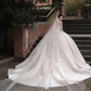Robe de mariée longue en satin sans bretelles, intemporelle, avec des gants en voile, C4018