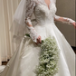 Robe de mariée élégante, col en V, satin, dentelle, manches longues, avec voile, C4020
