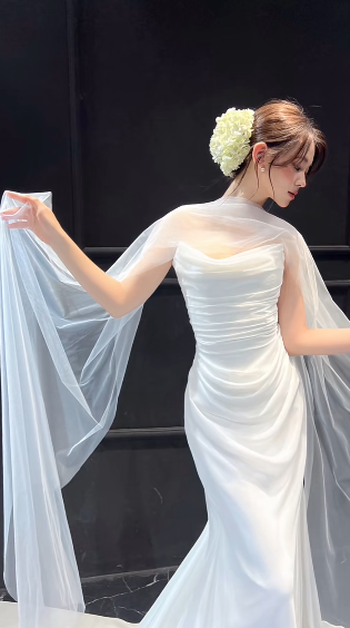 Robe de mariée longue en mousseline de soie blanche, élégante, sans bretelles, style sirène, C4022