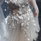 Jolie robe de mariée longue en tulle avec appliques et épaules dénudées, coupe trapèze, C4025