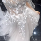 Jolie robe de mariée longue en tulle avec appliques et épaules dénudées, coupe trapèze, C4025