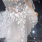 Jolie robe de mariée longue en tulle avec appliques et épaules dénudées, coupe trapèze, C4025
