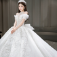 Robe de mariée longue intemporelle en tulle, épaules dénudées, sequins et perles, C4031