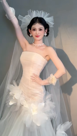Robe de mariée sirène unique, bustier en tulle avec voile et gants, longue, C4036