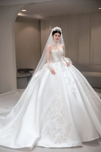 Robe de mariée longue en satin, bustier et voile, effet appliques, style bal de rêve, C4037