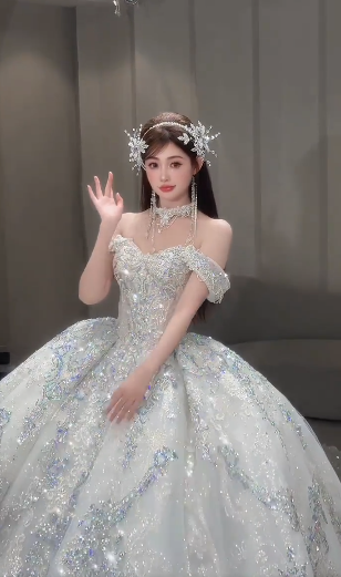 Superbe robe de mariée longue en tulle et sequins, épaules dénudées, C4040