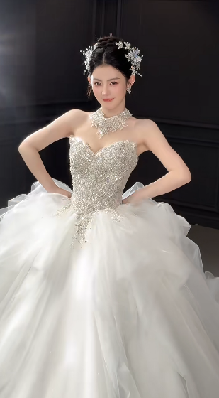 Gorgeous Ball Gown Sweetheart Tulle Sequin Long Wedding Dresses C4041