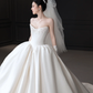Robe de mariée longue en satin, simple et élégante, sans bretelles, avec voile et gants, C4042