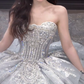 Robe de mariée longue bustier en tulle et sequins, effet boule de rêve, C4043