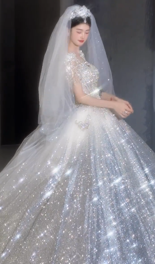 Robe de mariée longue en tulle brillant, paillettes, perles, manches courtes, avec voile, C4054