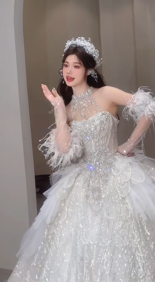 Robe de mariée longue en tulle, paillettes et perles, col licou, style unique, C4064