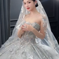 Robe de mariée longue bustier en tulle, sequins et perles, avec voile, style rêveur, C4066