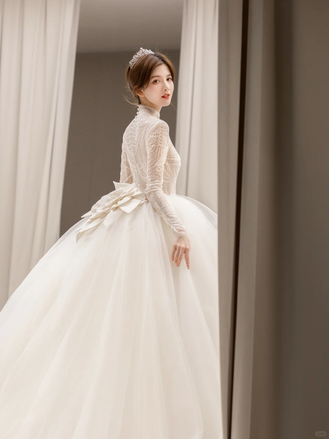 Robe de mariée longue en tulle et dentelle, manches longues, style unique, C4171