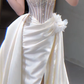 Robe de mariée longue sirène sexy en satin à épaules dénudées et fente perlée C4073