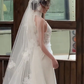 Robe de mariée longue vintage sirène en satin et dentelle avec voile C4079