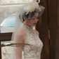 Robe de mariée longue vintage sirène en satin et dentelle avec voile C4079