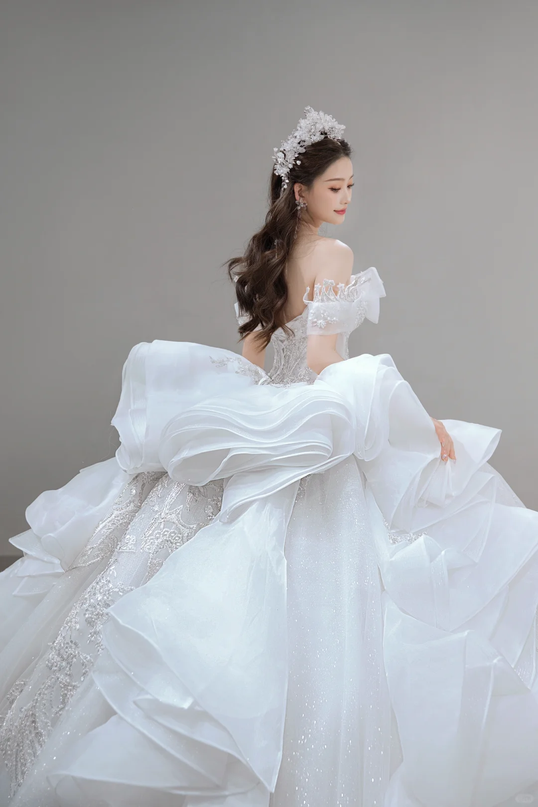 Robe de mariée longue en tulle et sequins, épaules dénudées, style bal intemporel, C4082