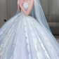 Superbe robe de mariée longue en tulle, bustier, sequins et voile, C4087