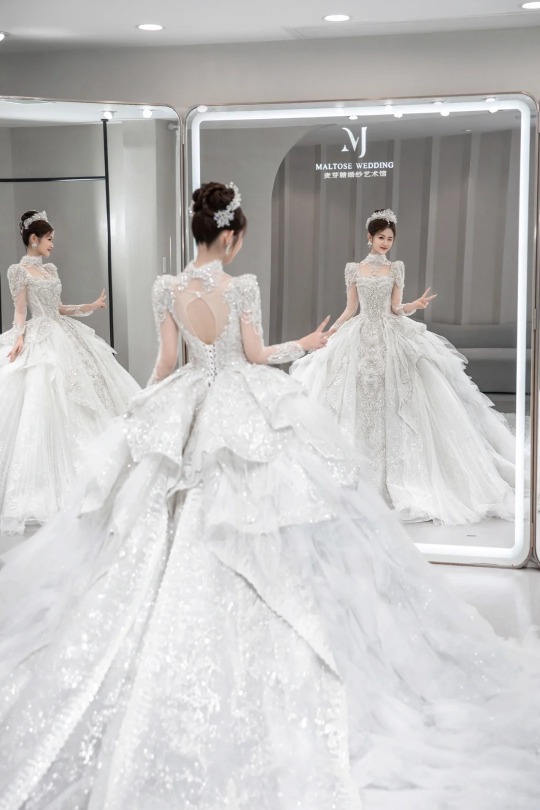 Superbe robe de mariée longue en tulle et paillettes, manches longues, C4090