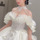 Superbe robe de mariée longue en satin et tulle à épaules dénudées, C4091