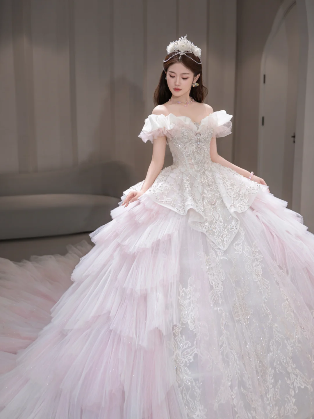 Robe de mariée longue en tulle à épaules dénudées et col rond, style unique, C4092