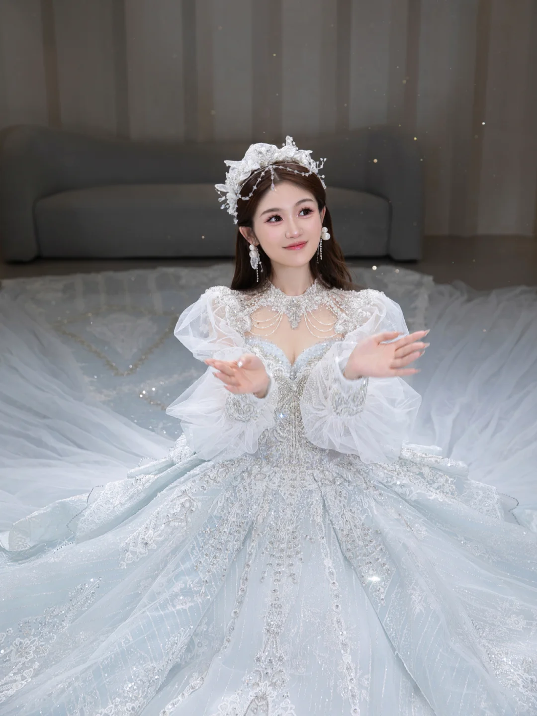 Robe de mariée longue en tulle, paillettes et perles, manches longues, style bal intemporel, C4094