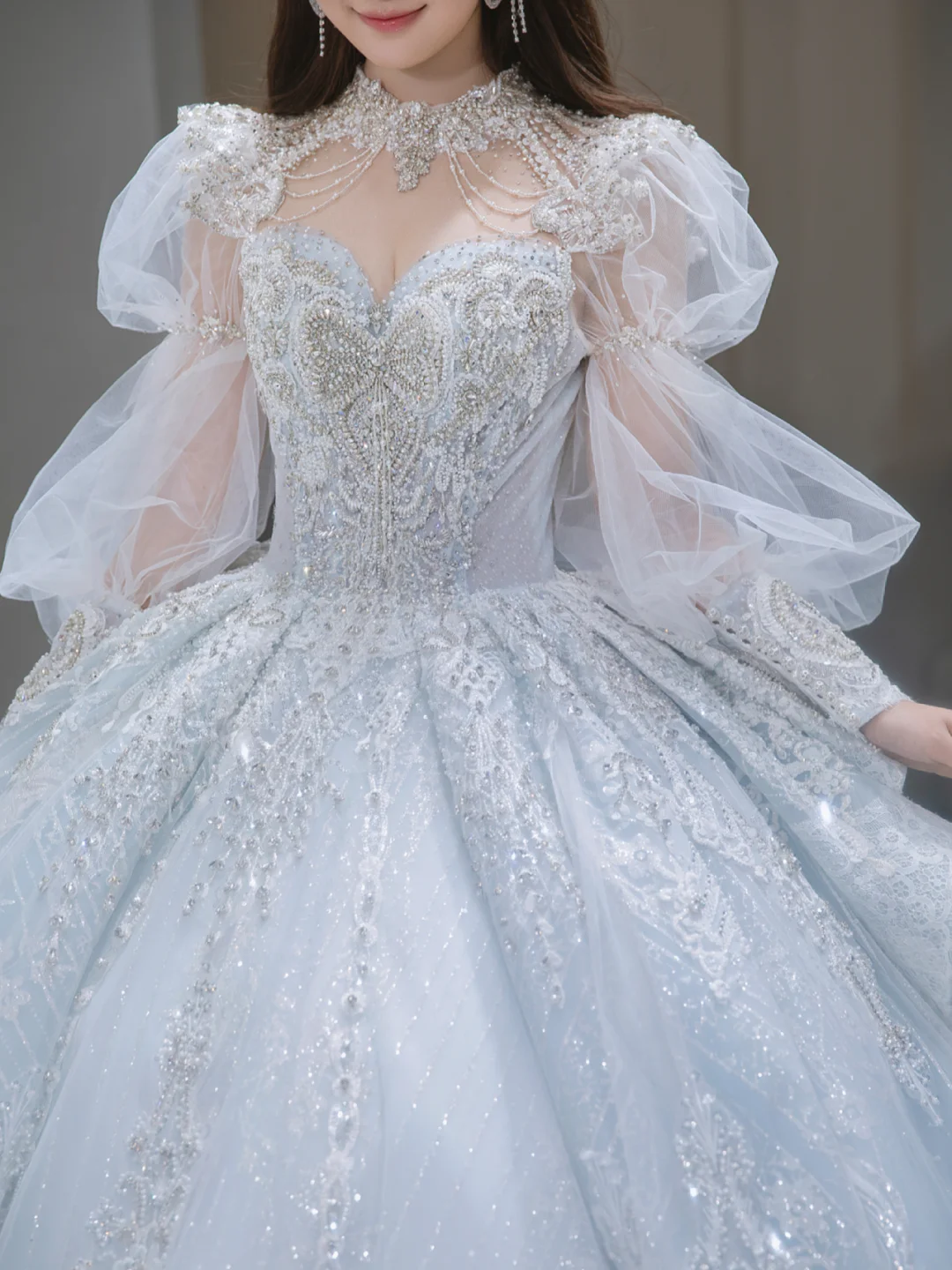 Robe de mariée longue en tulle, paillettes et perles, manches longues, style bal intemporel, C4094