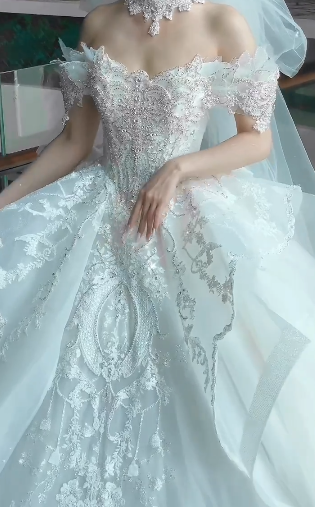 Robe de mariée longue en tulle blanc et dentelle, épaules dénudées, avec voile, C4098