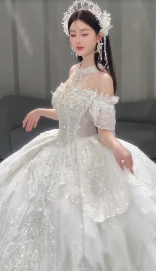 Robe de mariée longue en tulle et sequins, épaules dénudées, style bal intemporel, C4099