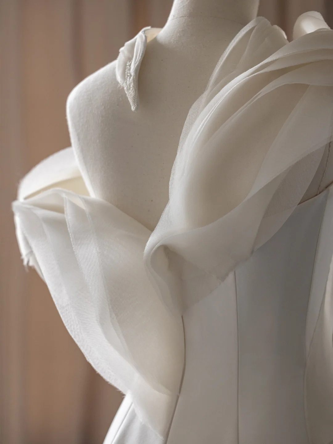Robe de mariée longue en satin, style sirène, épaules dénudées, élégante, C4109