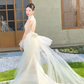 Robe de mariée longue en satin et tulle, décolleté en V profond, style sirène, C4111