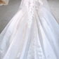 Robe de mariée longue en satin et tulle, sans manches, style bal intemporel, avec appliques et voile, C4112