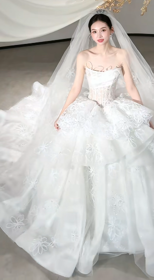 Robe de mariée longue blanche de rêve en tulle et dentelle, sans manches, avec voile, C4114