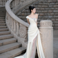 Robe de mariée sirène unique, asymétrique, en satin, tulle et perles, longue, C4120