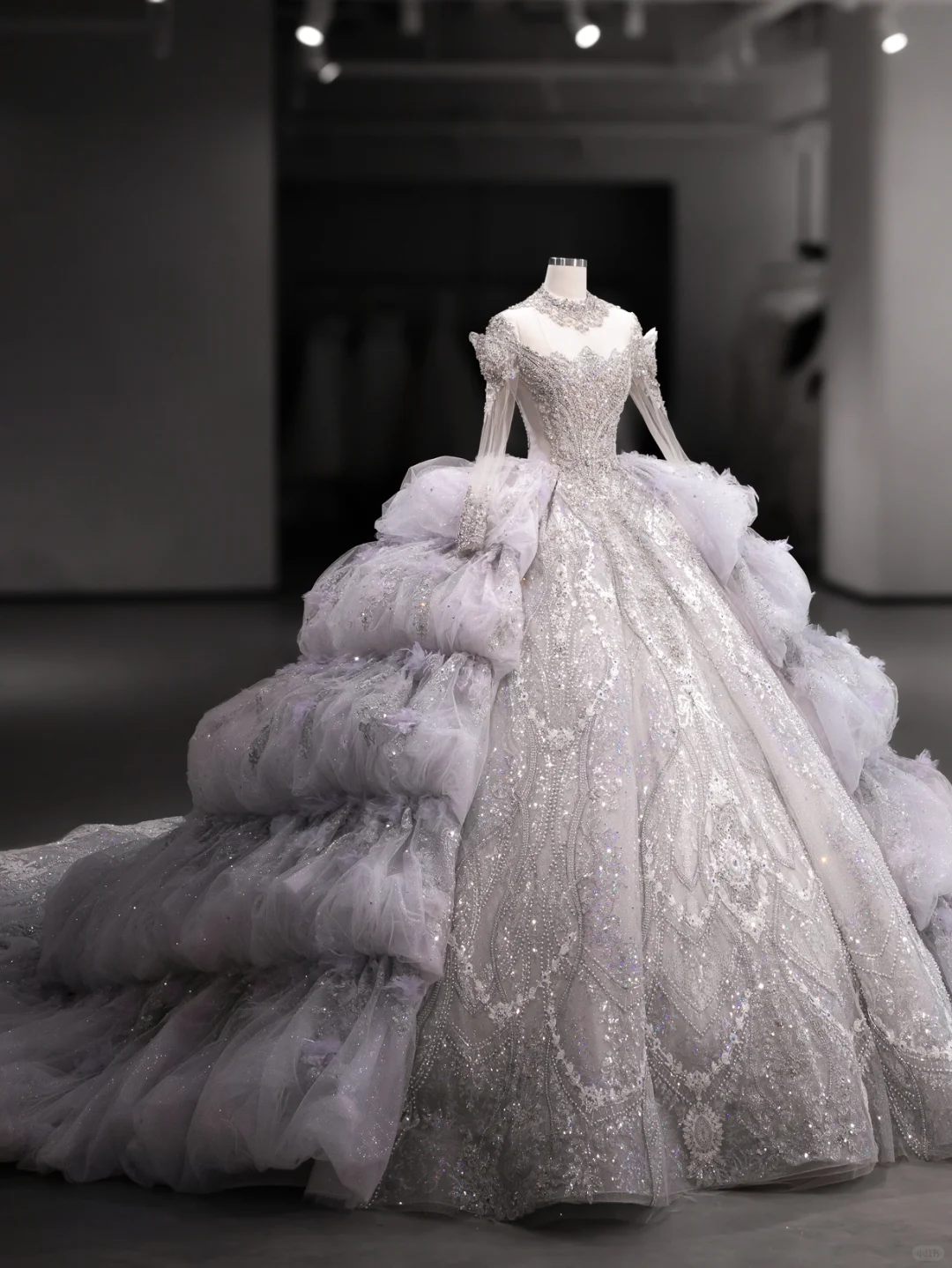 Robe de mariée luxueuse à épaules dénudées, en tulle, dentelle, paillettes, perles, manches longues, C4121