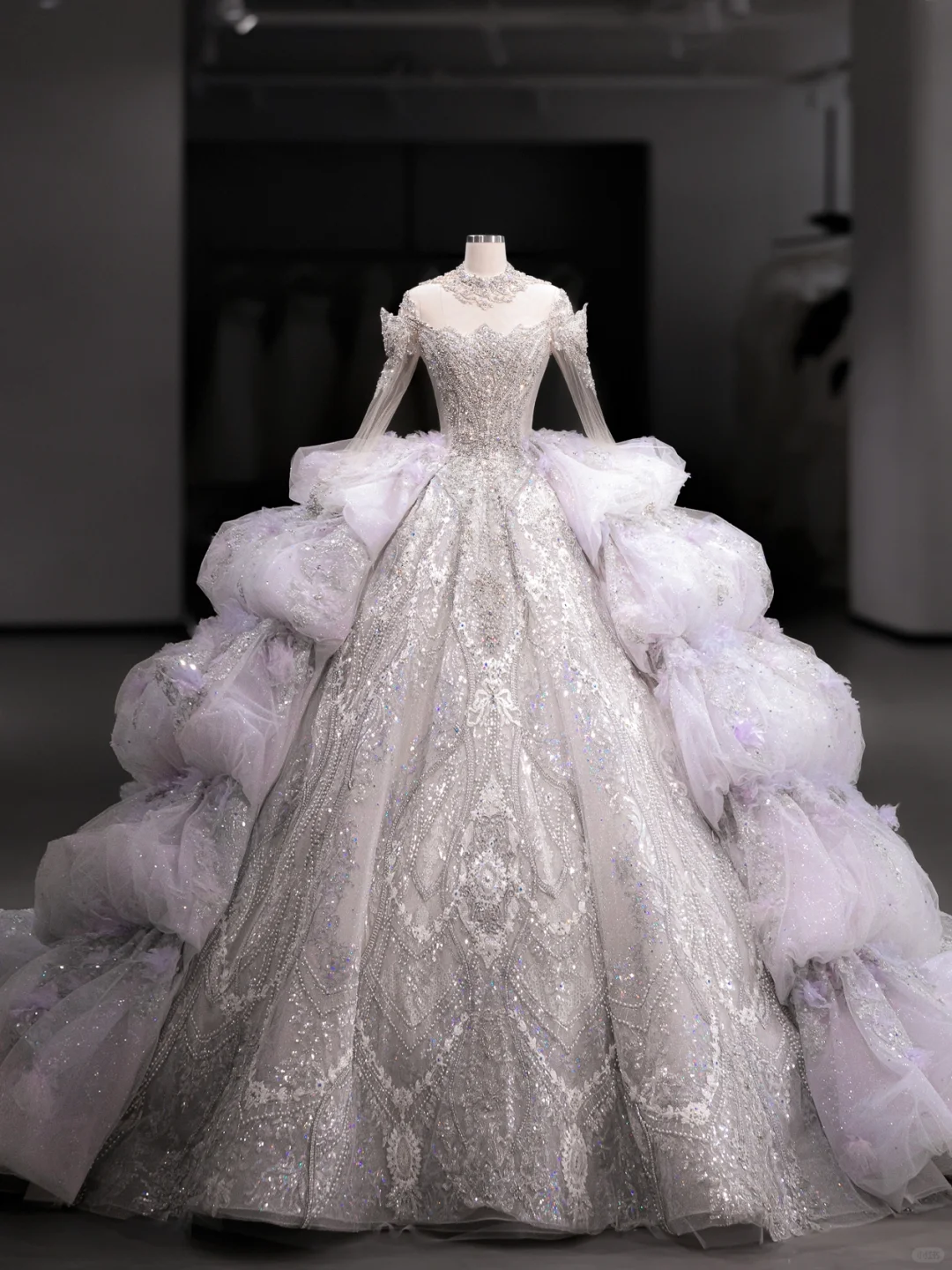 Robe de mariée luxueuse à épaules dénudées, en tulle, dentelle, paillettes, perles, manches longues, C4121
