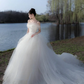 Robe de mariée longue élégante en tulle à épaules dénudées C4127