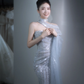 Robe de mariée longue en tulle à paillettes et bretelles style sirène C4129