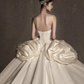 Robe de mariée longue en satin, élégante et bustier, C4134