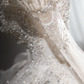 Robe de bal intemporelle à épaules dénudées, tulle, dentelle, paillettes, perles, manches longues, robes de mariée longues C4142
